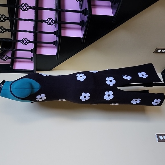 Divided H&M Sweater Flower Dress - SZ S - Picture 3 of 7